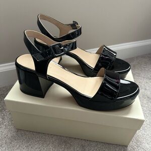 M. GEMI Black Platform Sandal